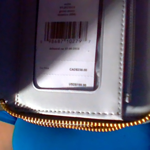 Kate Spade wallet - Picture 4 of 4